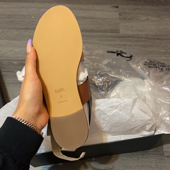 Coach Sandals - Picture 4 of 5